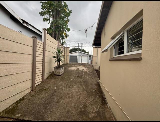 4 BEDROOM HOUSE FOR SALE IN CARRINGTON HEIGHTS